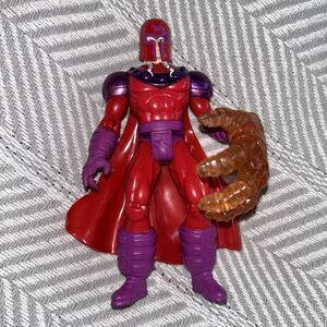 X-MEN 97 X-FORCE MAGNETO VILLIAN MUTANT MARVEL COMICS ACTION FIGURE 1995 TOY BIZ